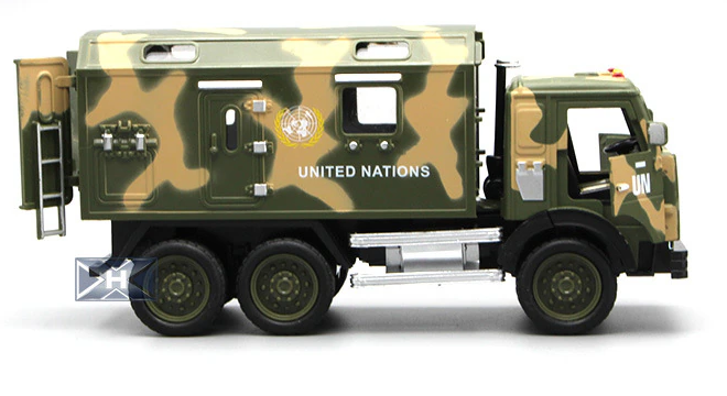 Alloy military model, 1:32 scale Simulation military trucks,alloy pull back Army Vehicl