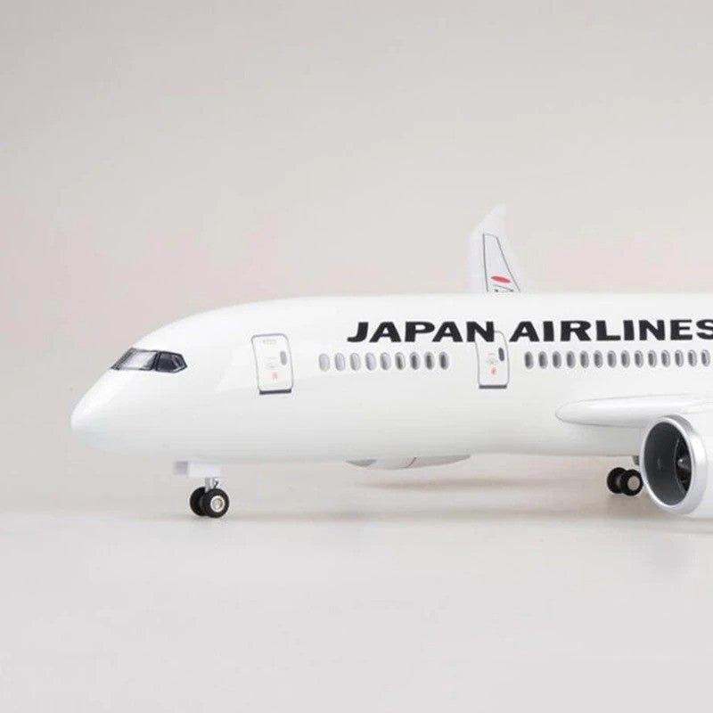 Japan Airlines Boeing 787 Scale 1:130 Airplanes models with light And landing Gear Collection Model