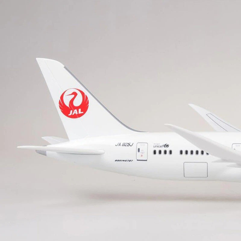 Japan Airlines Boeing 787 Scale 1:130 Airplanes models with light And landing Gear Collection Model