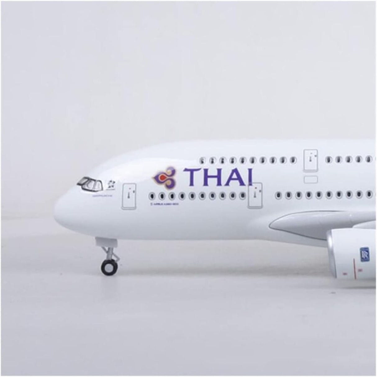 NEW - Airbus A380 THAI AIRWAYS 1/150 LARGE 45CM With Light and Landin gear