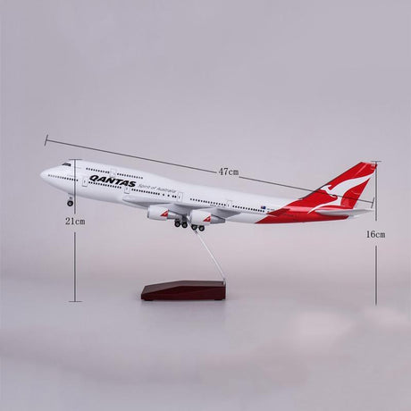 Qantas Boing 747 Scale 1:150  47cm with landing ger (no with Light)