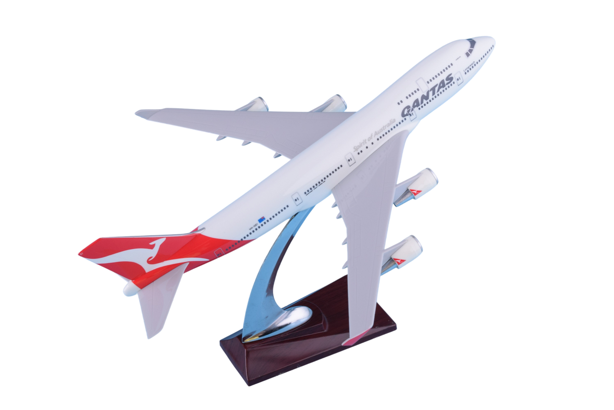 Qantas 747 32cm Plane Model On Stand ✈747 Airplane Resin Model